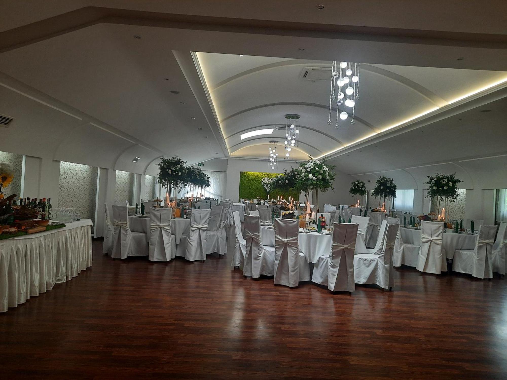 Dwor Wapowce Hotel Ngoại thất bức ảnh