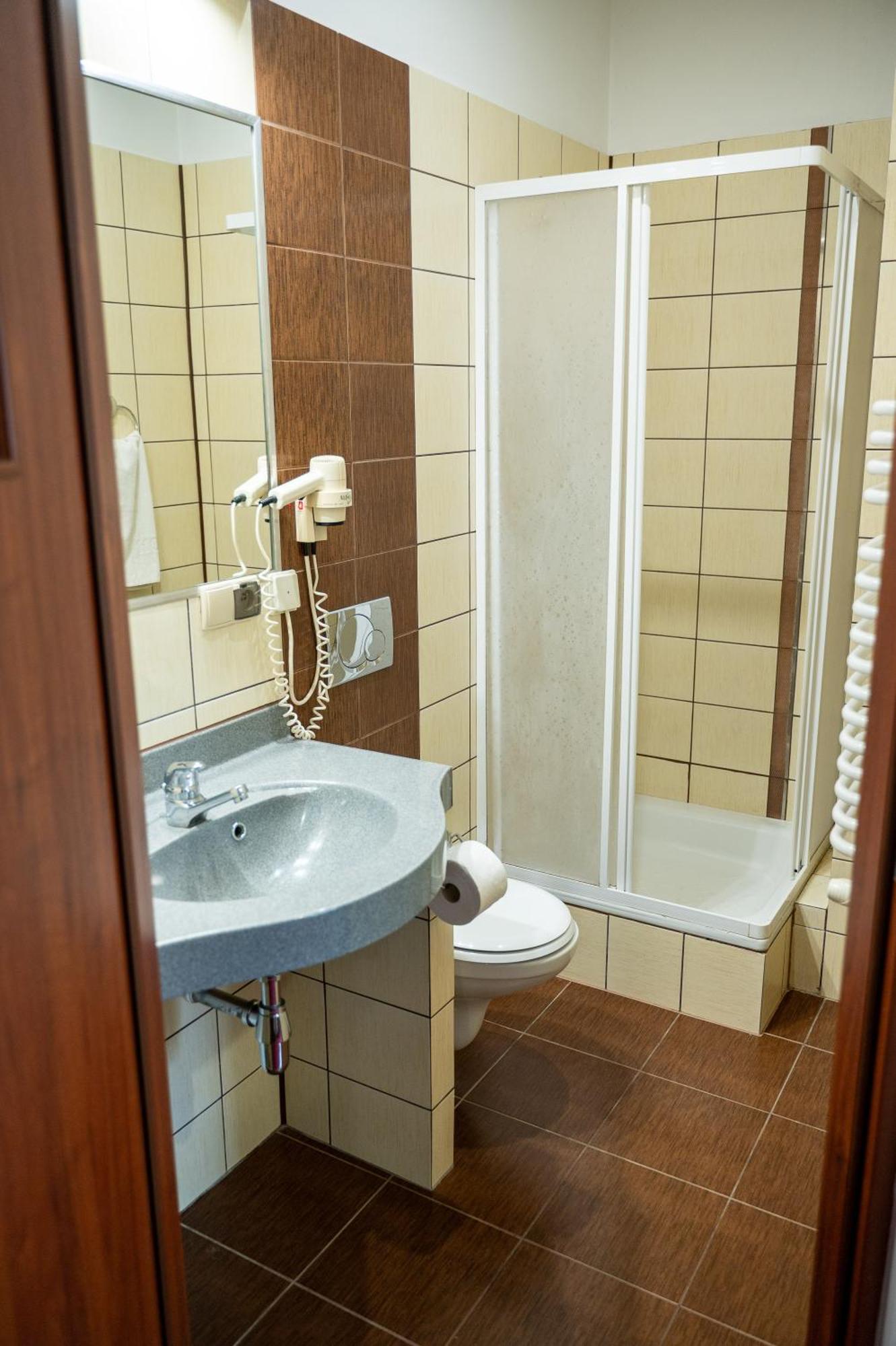 Dwor Wapowce Hotel Ngoại thất bức ảnh