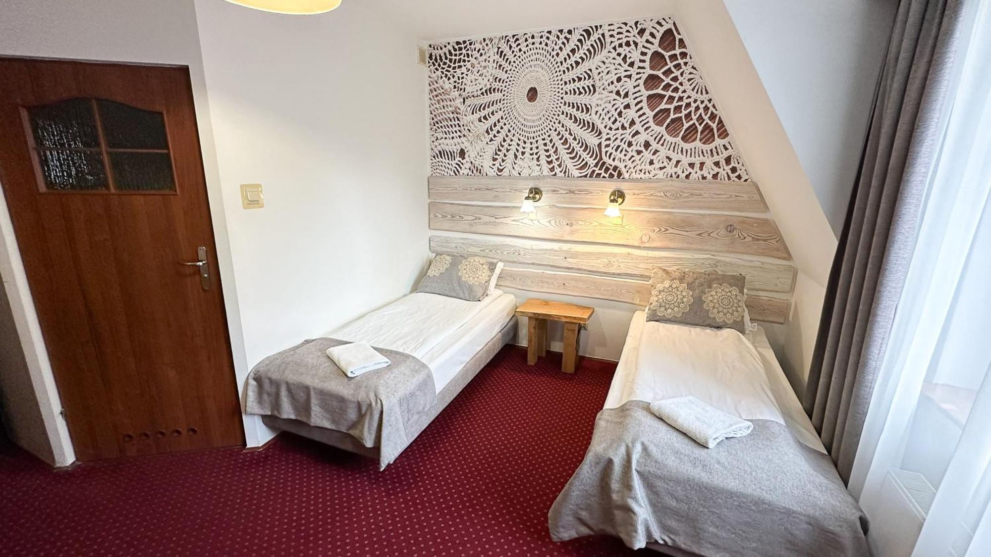Dwor Wapowce Hotel Ngoại thất bức ảnh