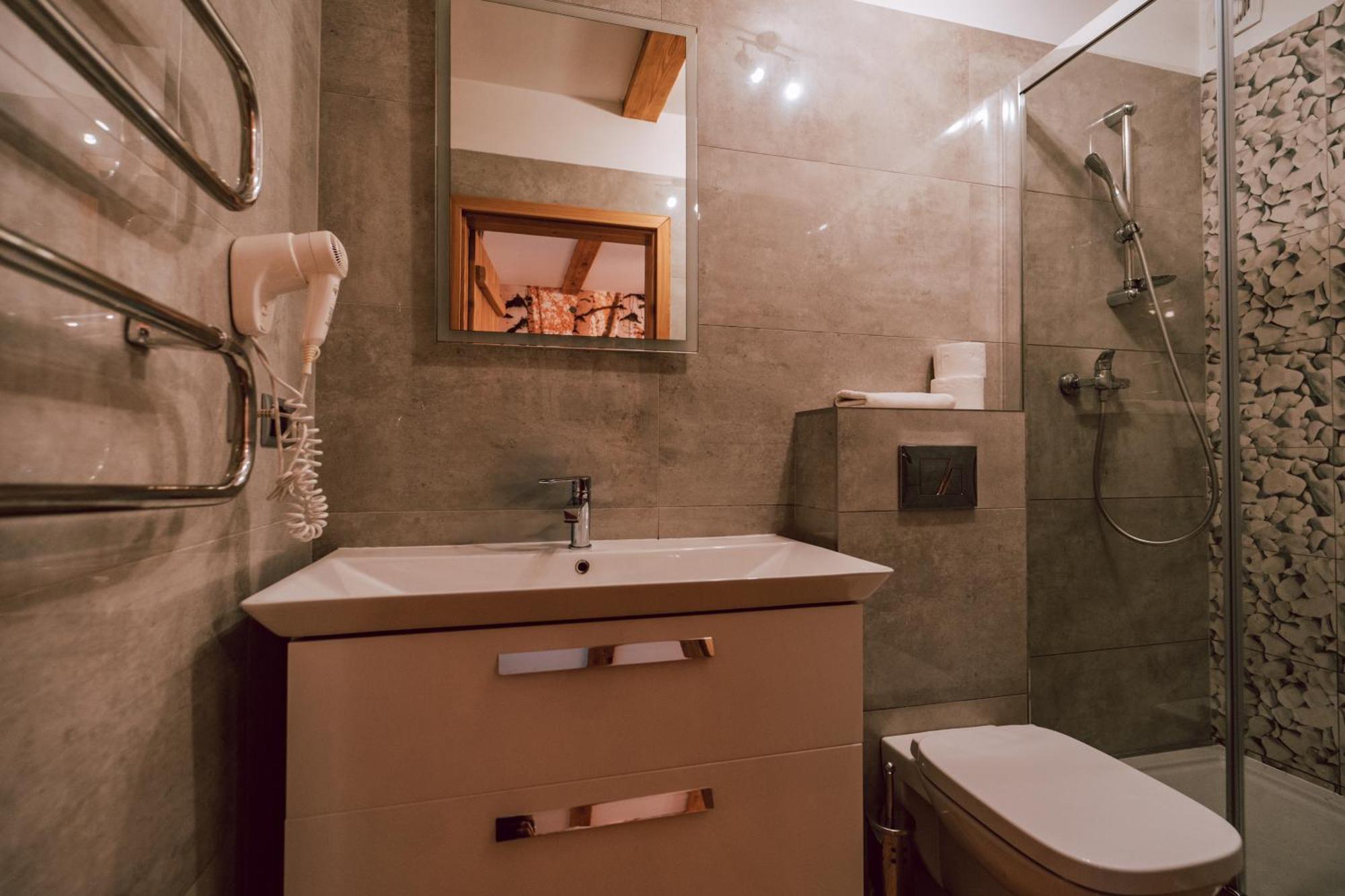 Dwor Wapowce Hotel Ngoại thất bức ảnh