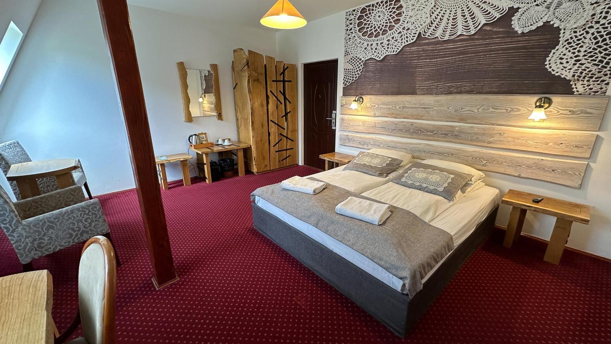 Dwor Wapowce Hotel Ngoại thất bức ảnh