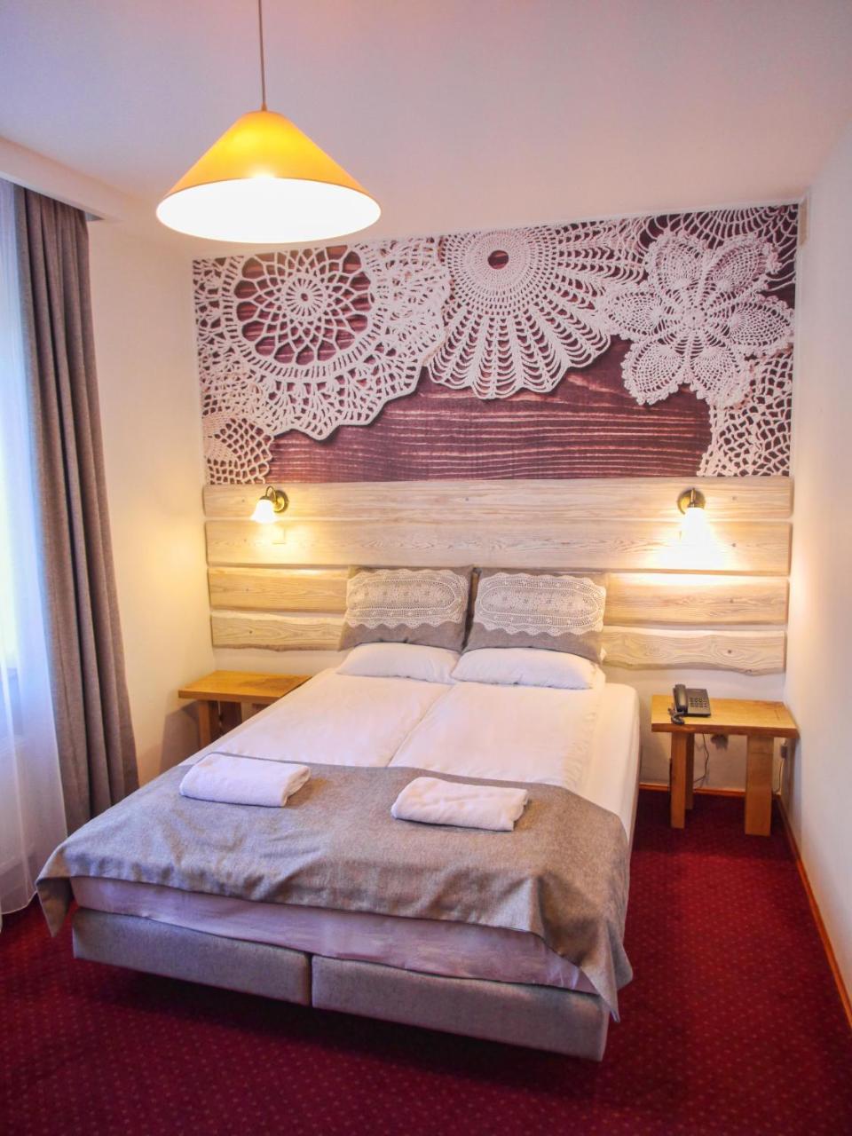Dwor Wapowce Hotel Ngoại thất bức ảnh