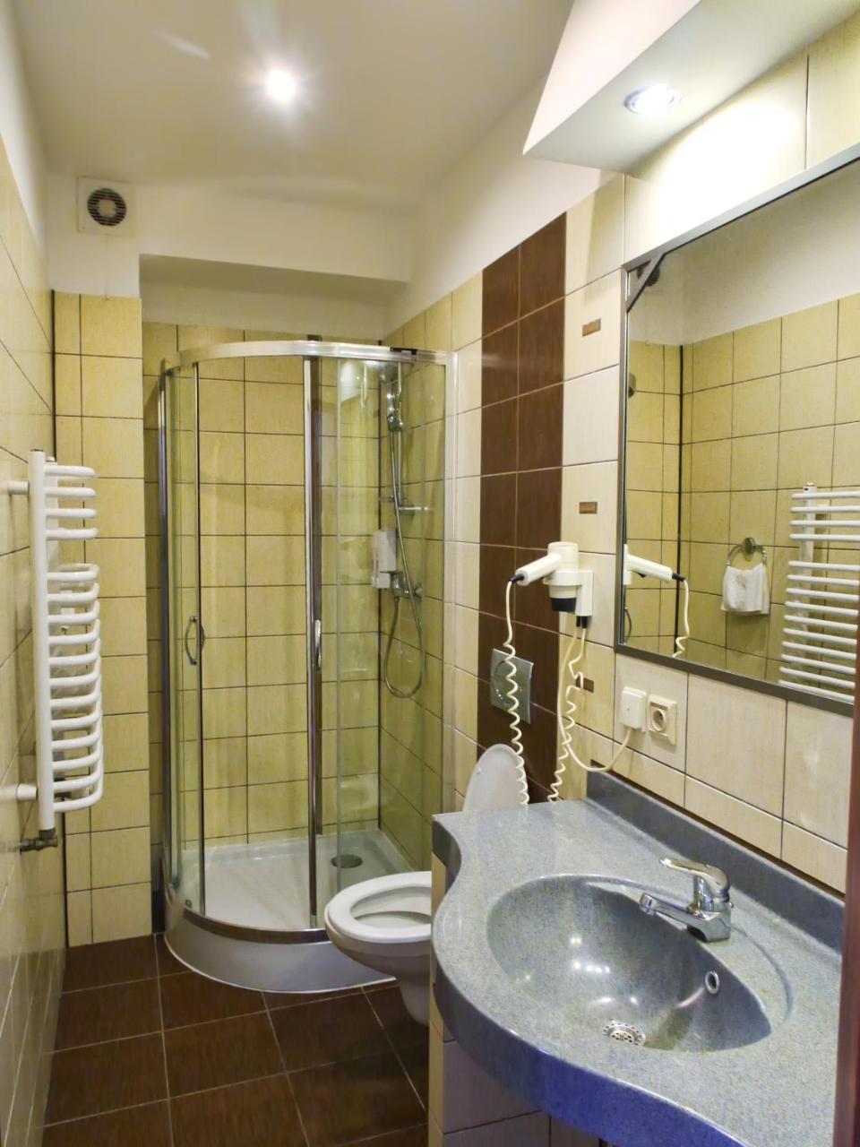 Dwor Wapowce Hotel Ngoại thất bức ảnh