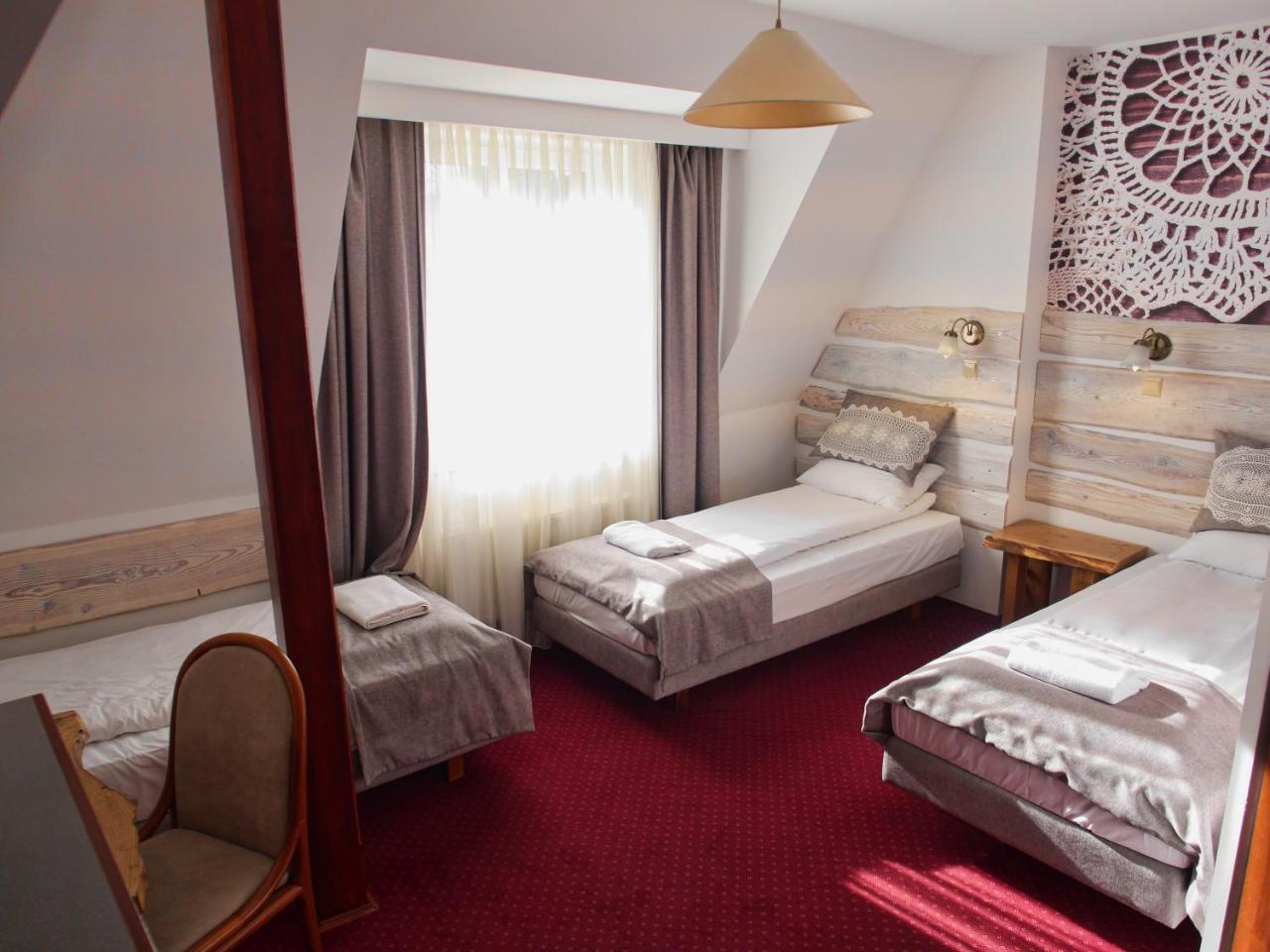 Dwor Wapowce Hotel Ngoại thất bức ảnh
